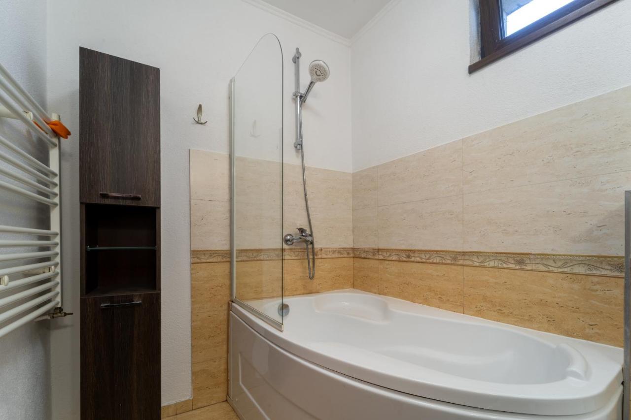 Spacious 3 Rooms 5* Mansion Near Muzeului Square. Free Parking Cluj Napoca Bagian luar foto
